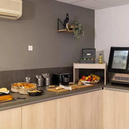 Hotel The Originals City, Azur, 3*